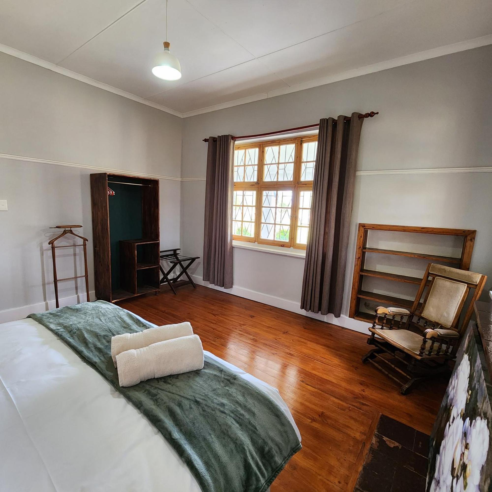 Karoo Leeu Self Catering Oudtshoorn Exterior foto